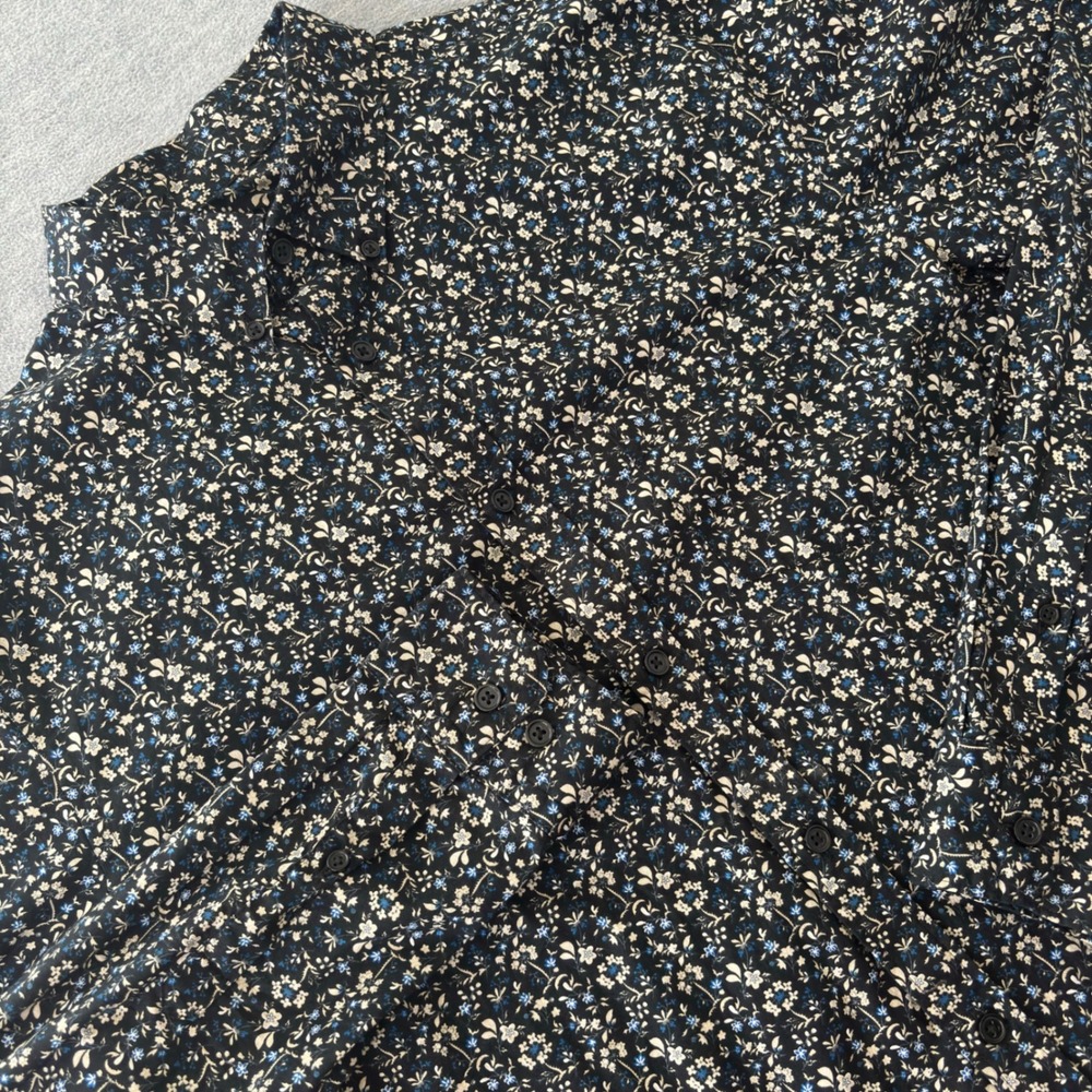 Express Mens Black Blue Floral Micro Print Long Sleeve Button Down Shirt Medium